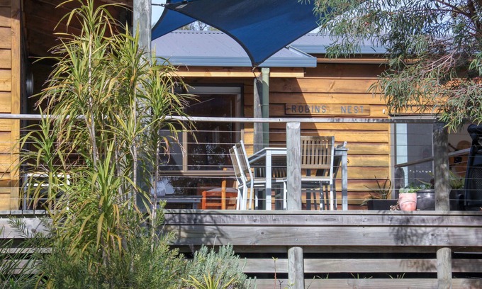 Binalong Bay House | ROBINS NEST Cosy Beachhouse at Binalong Bay