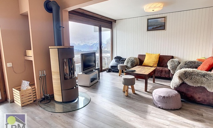 Leysin Apartment | Roc d'Orsay D37-38 A high standing apartment with 3 bedrooms (223sq m) in a nice residence. Situated