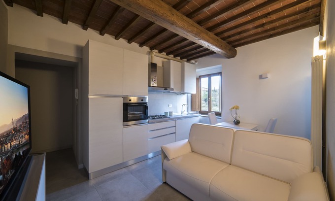 Tavarnuzze House | Rocca Palazzaccio
