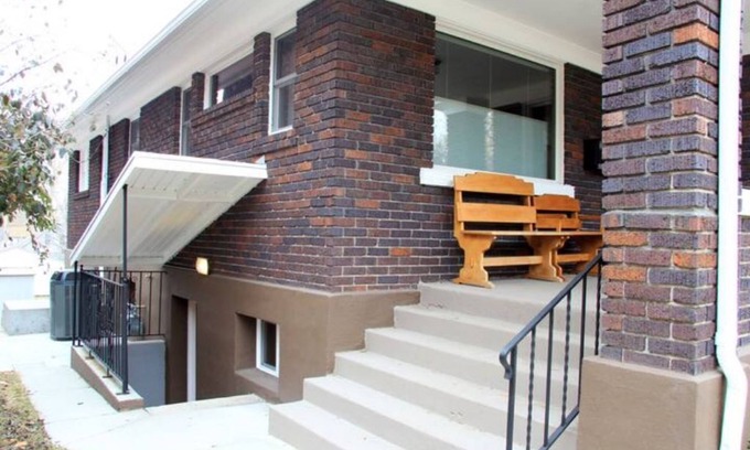 Lower Avenues House | Rock Around the Clock in Avenues!