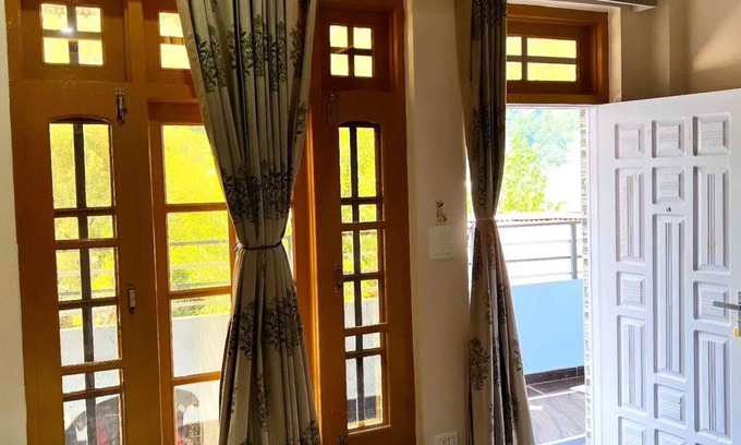 Dalhousie Bed & Breakfast | ROCK MOUNTAIN HOMESTAY