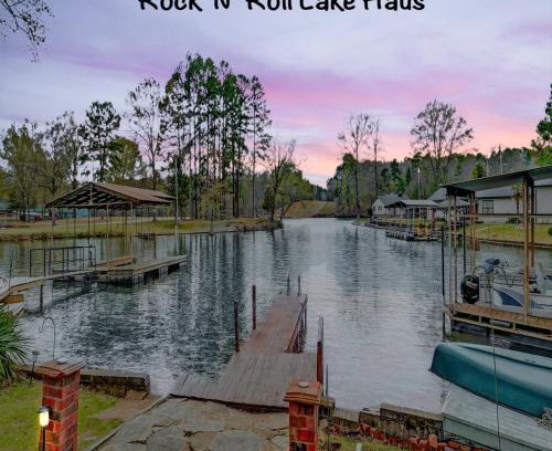 Mid America House | Rock N Roll Lake Haus