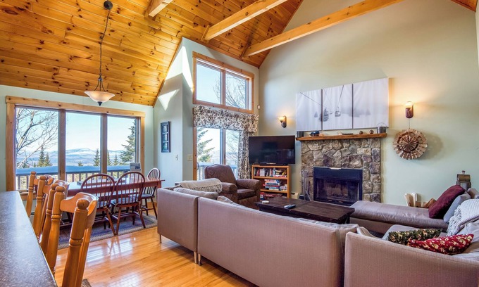 Rangeley Condo | Rock Pond Condo 75 | Beautiful end unit at Saddleback