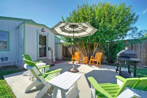 Old Town House | Rock the Boat by AvantStay 5 Blocks to Beach