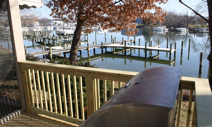 Deale House | Rockhold Creek Cottage, Water Front, Vacation Home, Docks