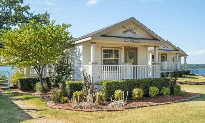 Sperry Cottage | Rockport at CrossTimbers Marina