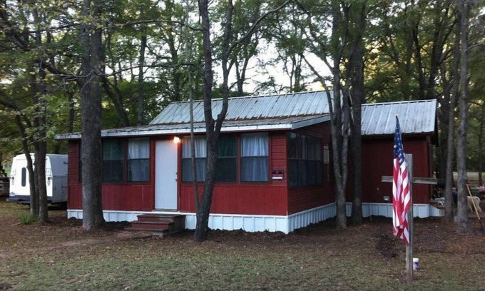 Denison Cabin | Rocky Point Retreat @ Lake Texoma