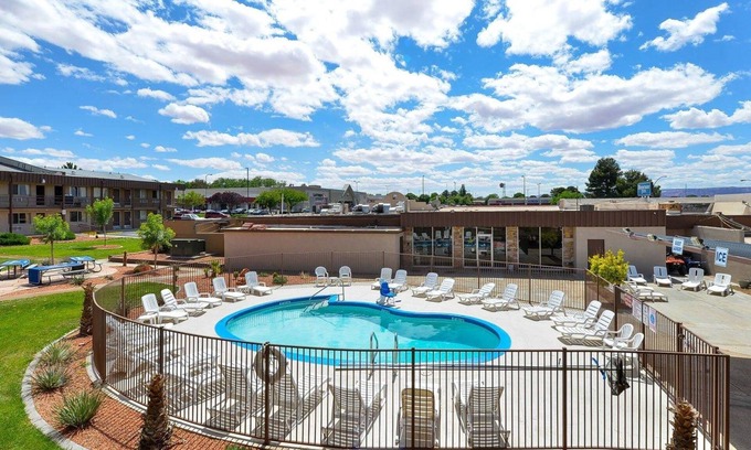 Page Hotel | Rodeway Inn at Lake Powell