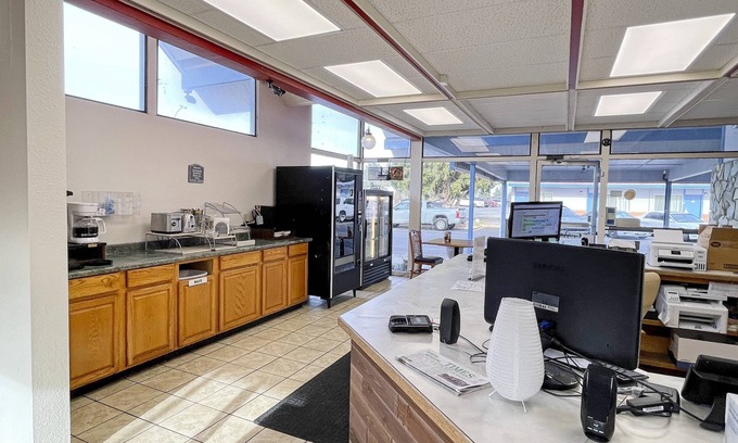 Boardman Hotel | Rodeway Inn Boardman - Hermiston