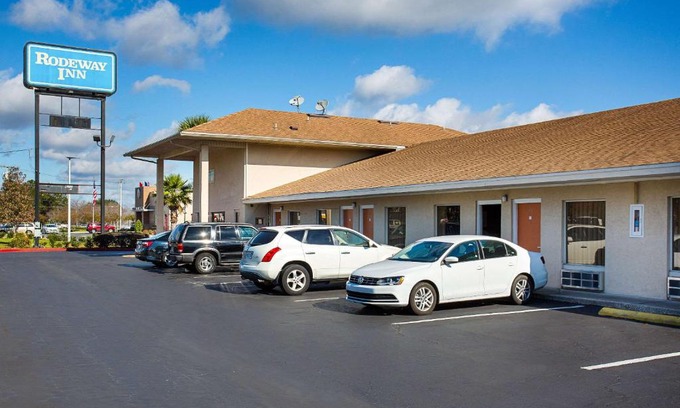 Lake City Hotel | Rodeway Inn Lake City I-75