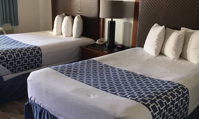 Security Acres Hotel | Rodeway Inn Old Town Scottsdale