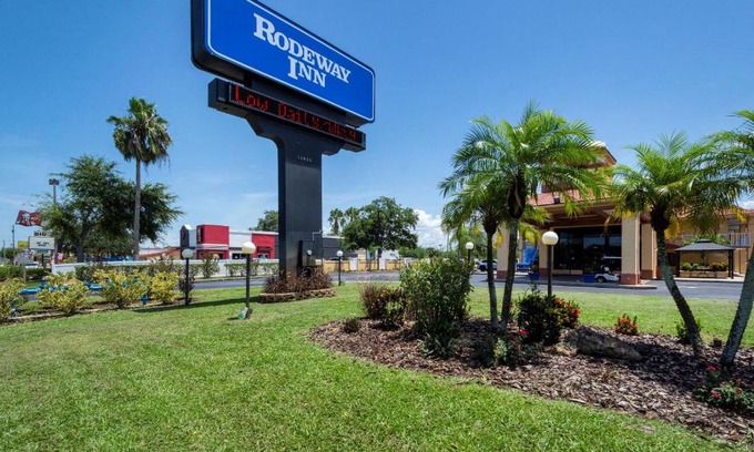 Gulf Highlands Hotel | Rodeway Inn Port Richey North