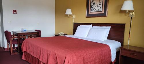 Goddard Hotel | Rodeway Inn