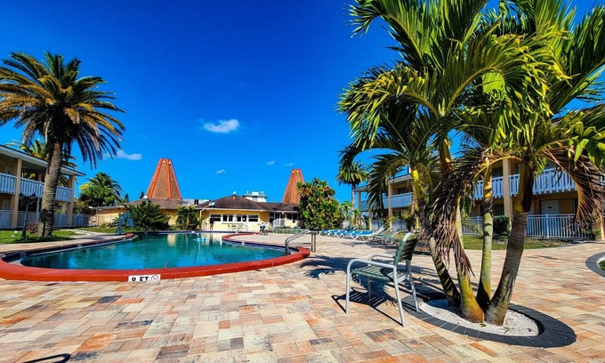 Holiday Hotel | Rodeway Inn
