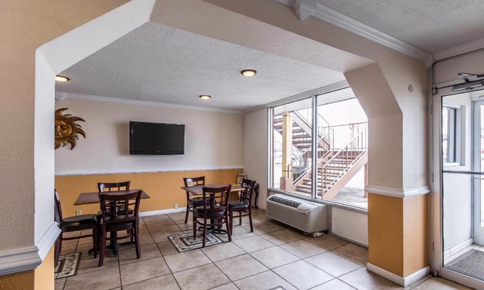 Hopkinsville Hotel | Rodeway Inn