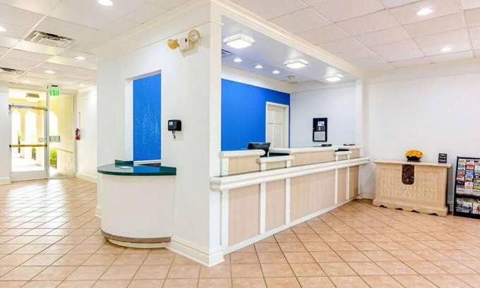Huntsville Hotel | Rodeway Inn