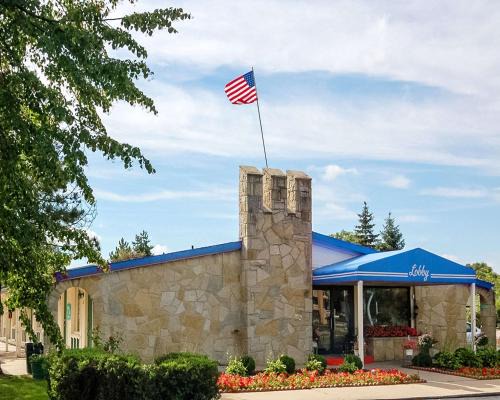 Madison Heights Hotel | Rodeway Inn