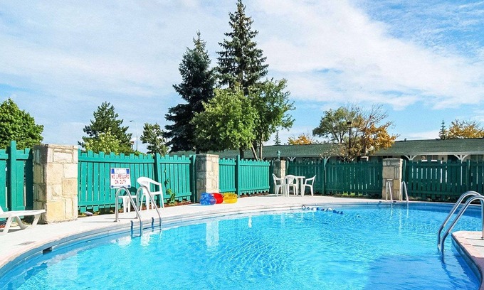 Madison Heights Hotel | Rodeway Inn