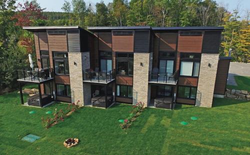 Saint-Jean-de-Matha Apartment | Rois de la Montagne - Condo vue sur golf