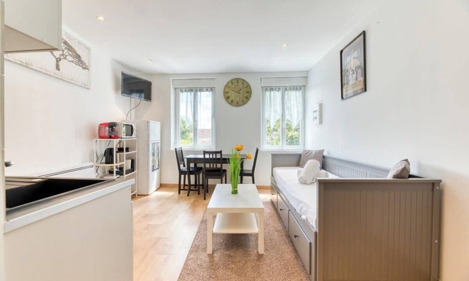 Sotteville-les-Rouen Apartment | Rollin, appartement 3 personnes avec Netflix au calme !