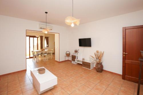 Castelsardo Historic Centre Apartment | Roma 19