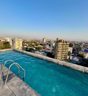 Roma Norte Apartment | Roma Norte, pool, gym, rooftop, coworking, balcony & parking