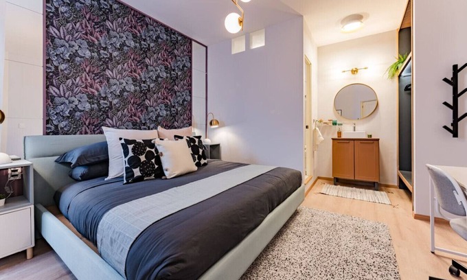 Roma Sur House | Roma Splendor: Elegant Terrace & City Views