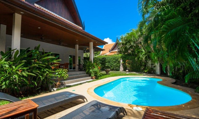 Ban Saiyuan Villa | Romanee Villa by G Estate