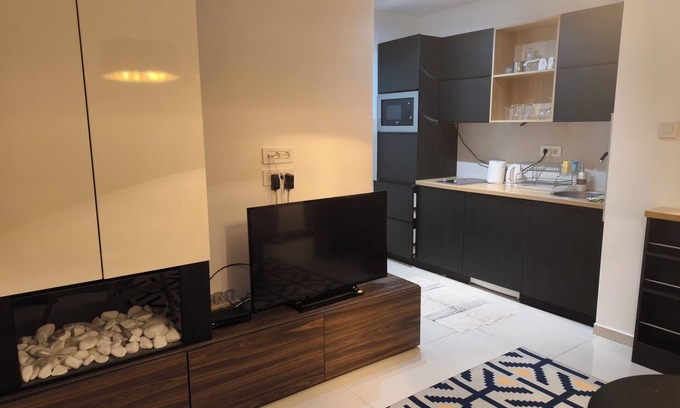 Novi Sad Apartment | Romantic Apartment 10 min from the center and 5 from the Danube river