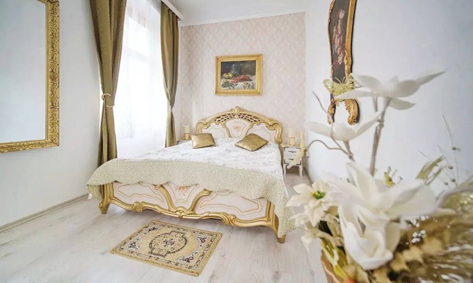 Cesky Krumlov Apartment | Romantic apartment under the tower