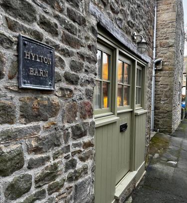 Bowes House | Romantic barn by the castle, Barnard Castle