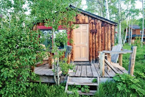Clark House | Romantic Cabin Rental with Stunning Hahns Peak Mountain Views