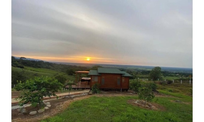 Acacias Cabin | Romantic Cabin with Jacuzzi Azulejo