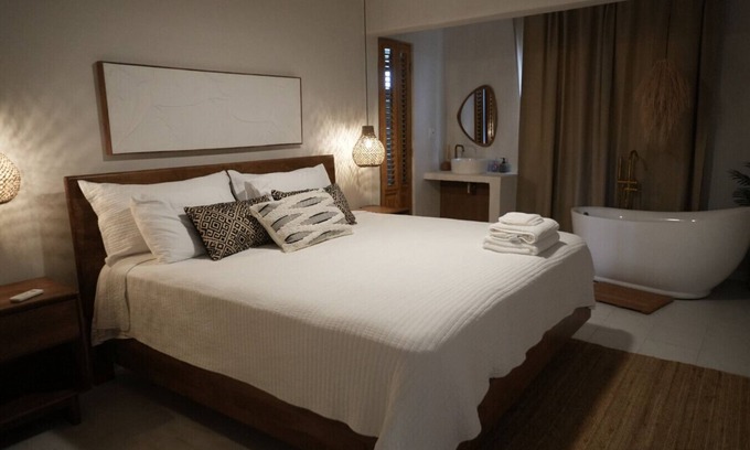 Punta Las Marias House | Romantic Escape: Couple Suite at Ocean Park Beach Club