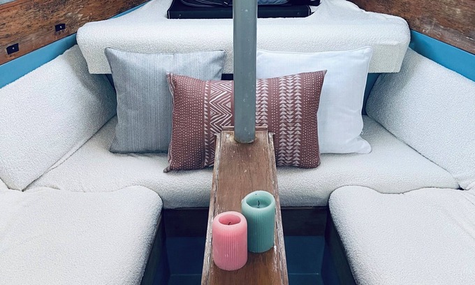 Torquay City Centre Boat Rental | Romantic, Fun Yacht Getaway in the English Riviera, Torquay, England