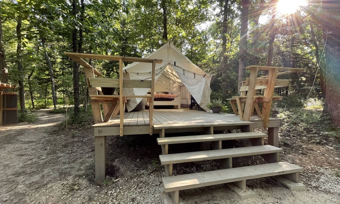 Florence RV Rental | Romantic glamping site with views of the lake.