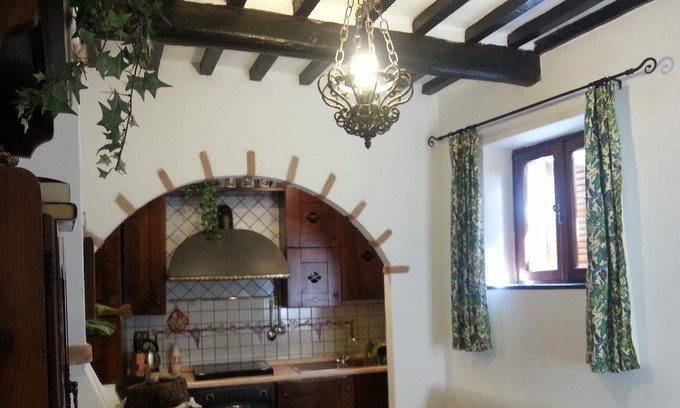 Giglio Castello Apartment | Romantic Hideaway. Medieval Hilltop Village-Tuscan Island, Beaches only 10mins.