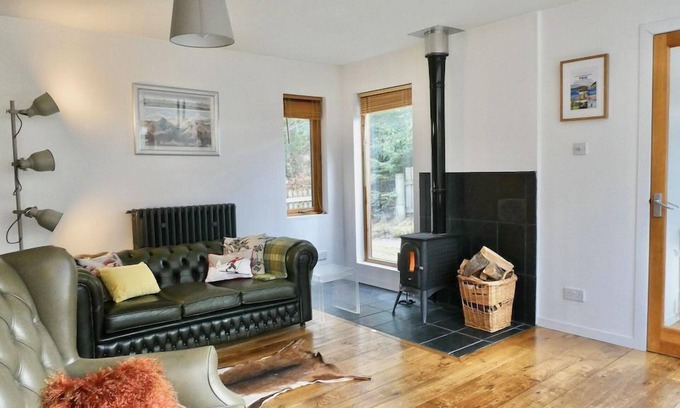 Newtonmore Cabin | Romantic Highland hideaway - Baltinna East Lodge