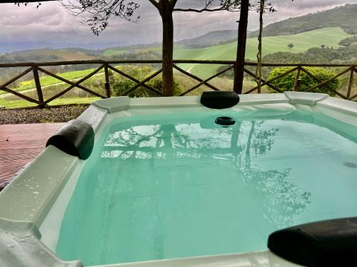 Montecchio Ski Chalet | Romantic love-nest villa Spa in Beautiful Umbria