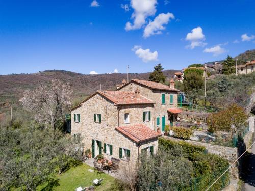 San Pietro a Cegliolo Villa | Romantic Retreat with Pool