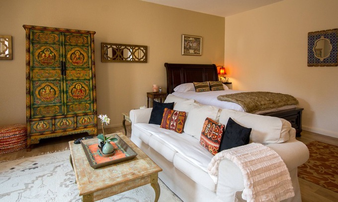 Sedona House | Romantic Sedona Casita + Stargazing Hot Tub. Red Rock Views & steps from trails!