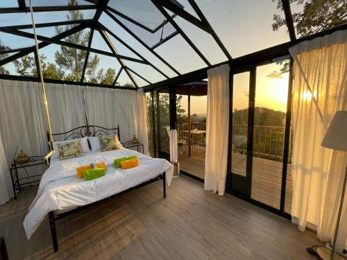 Baiona Apartment | Romantic Skyview Glasshouses