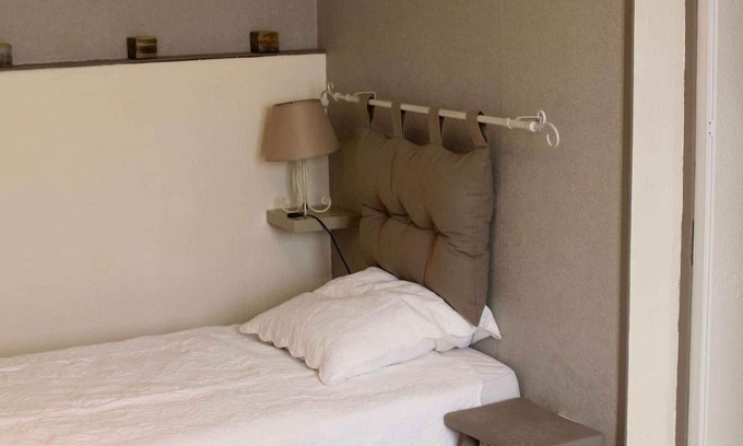 Bully-les-Mines House | Romantic style cottage for 4 to 6 people