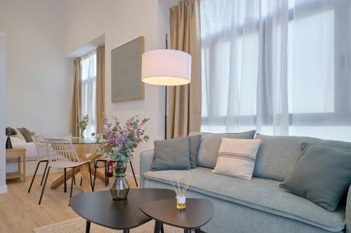 Malilla Apartment | Romantic Suite Roig Arena N1 Virkin Suites