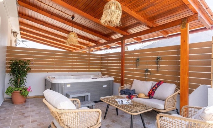 Lampini Villa | Romantic Villa