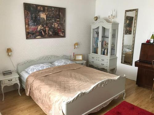 Oulu Apartment | Romanttinen Retrokaksio