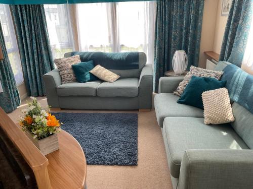 Lydd-on-Sea Apartment | Romney Sands holiday home