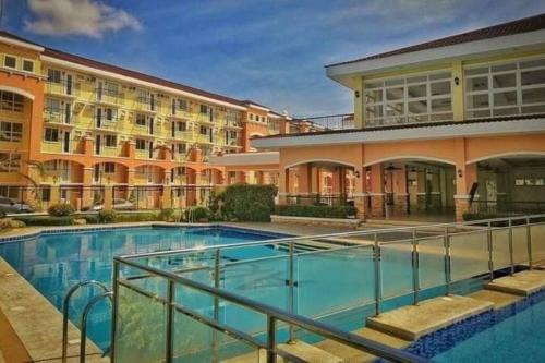 Sasa Apartment | Roms condotel at arezzo place davao