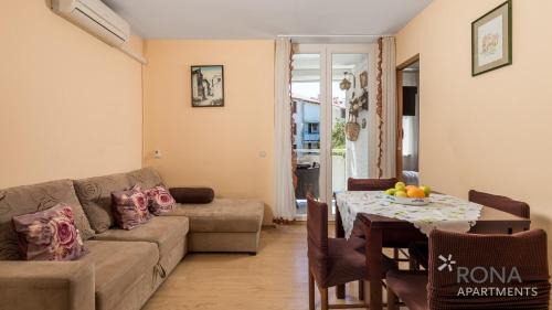 Cervar Porat Apartment | Rona apartment Zdenka