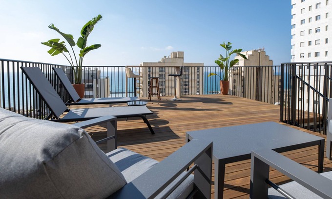 Netanya Condo | Roof Top 3 Floors